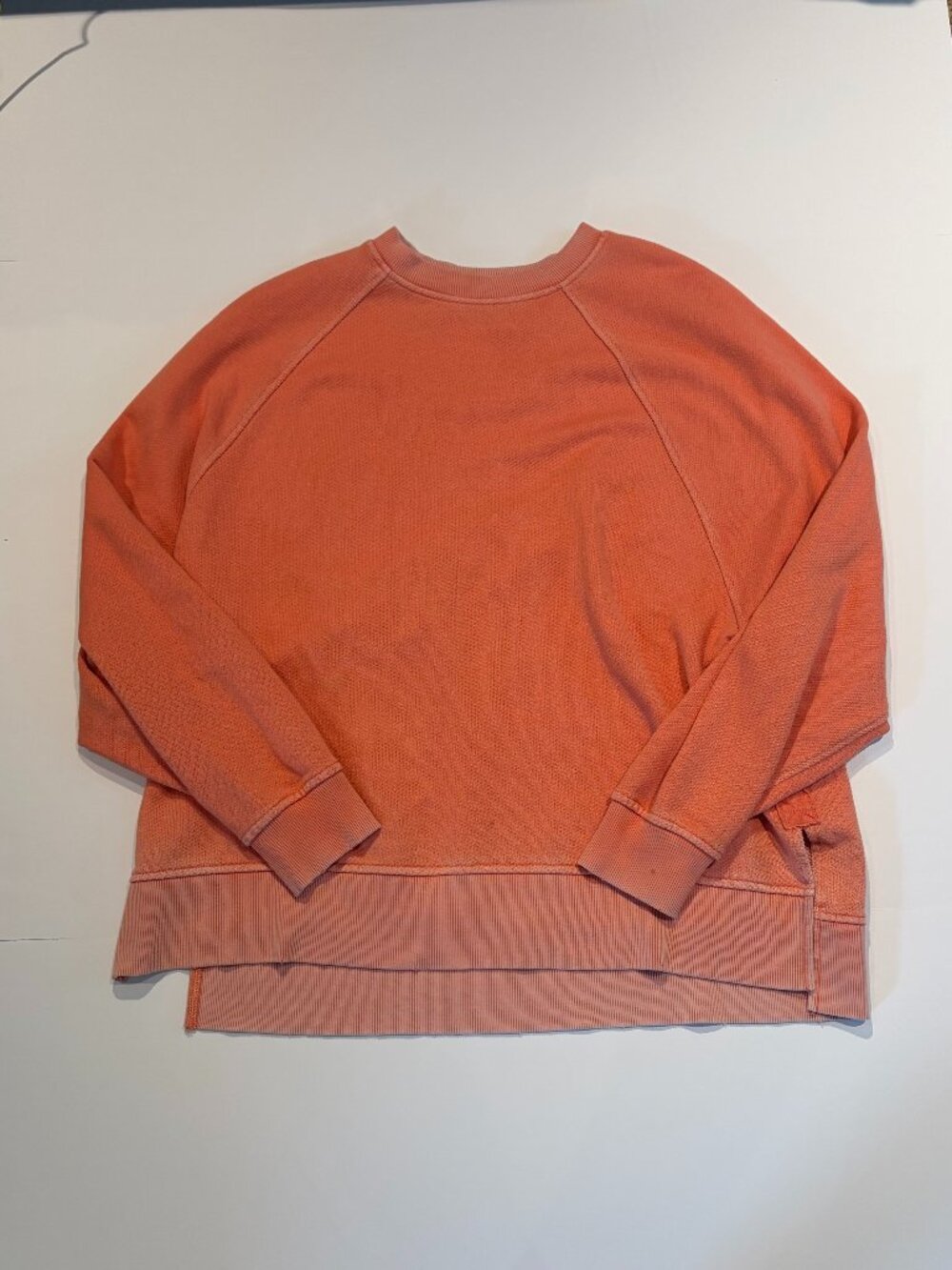 Aerie Coral Oversized Crewneck Sweatshirt Women's Small - Picture 1 of 4
